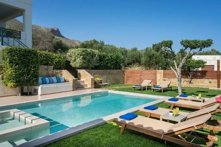 Prodej rodinného domu, Afráta, Řecko, 200 m2