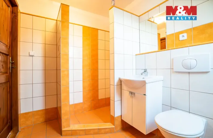 Prodej rodinného domu, Keblice, 290 m2