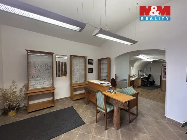 Pronájem obchodního prostoru, Úštěk - Úštěk-Vnitřní Město, Mírové náměstí, 34 m2