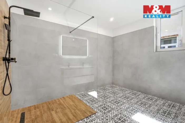 Prodej rodinného domu, Železný Brod - Bzí, 313 m2