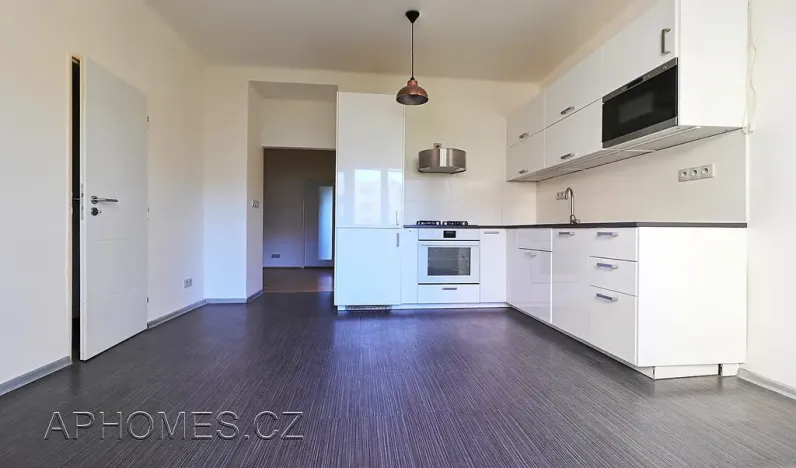 Pronájem bytu 3+kk, Praha - Žižkov, Biskupcova, 81 m2