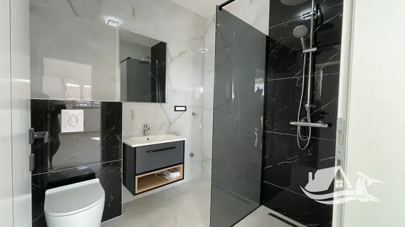 Prodej vily, Tribunj, Chorvatsko, 210 m2