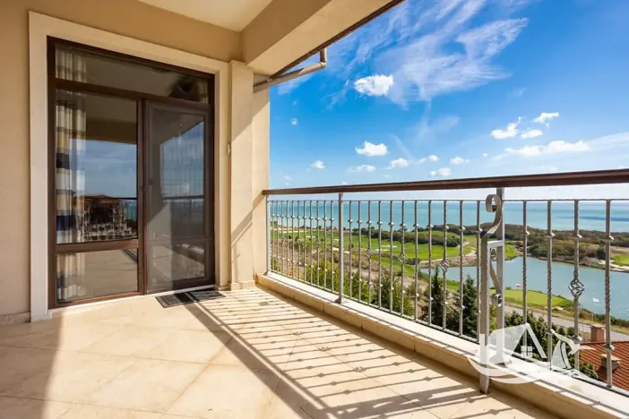 Prodej bytu 4+kk, Topola, Bulharsko, 188 m2