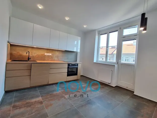 Pronájem bytu 1+1, Praha - Vršovice, Vršovická, 47 m2