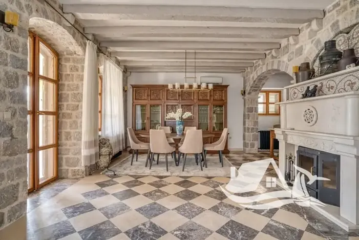 Prodej vily, Rijeka Reževići, Černá Hora, 400 m2