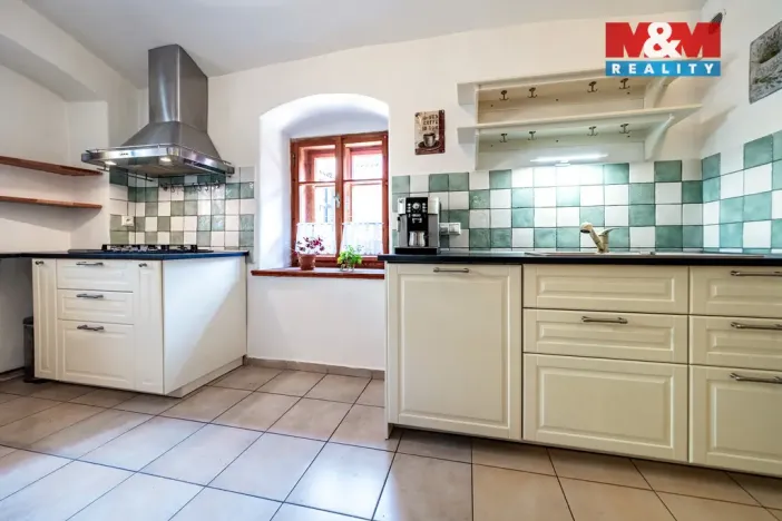 Prodej rodinného domu, Divišov, Horní náměstí, 213 m2