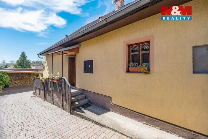 Prodej rodinného domu, Divišov, Horní náměstí, 213 m2