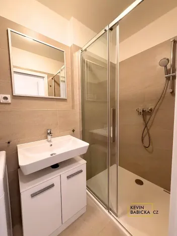 Pronájem bytu 1+kk, Brno - Sadová, Kumpoštova, 30 m2