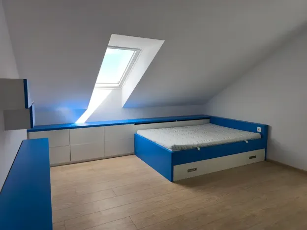 Prodej rodinného domu, Zichovec, 384 m2