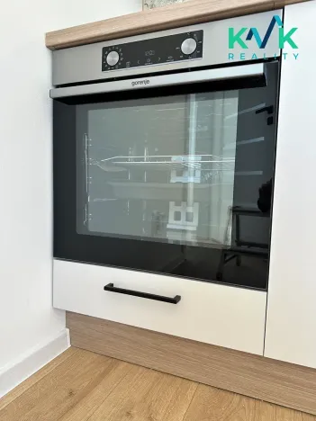 Prodej bytu 1+1, Karlovy Vary, Úvalská, 36 m2