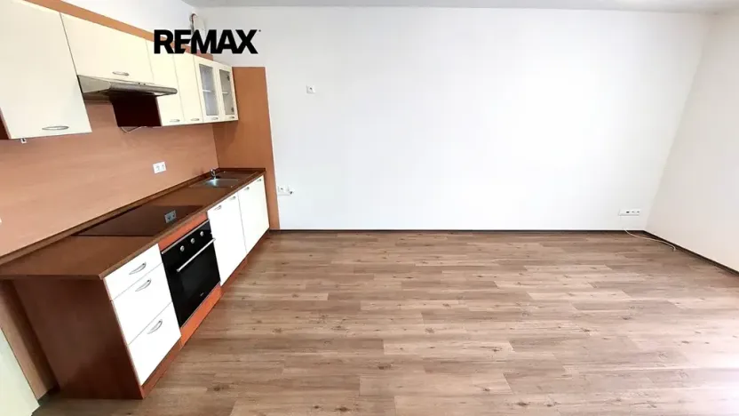 Pronájem bytu 1+kk, Slavkov u Brna, 35 m2