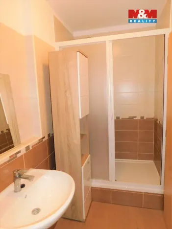 Pronájem bytu 2+1, Cheb, Svobody, 63 m2