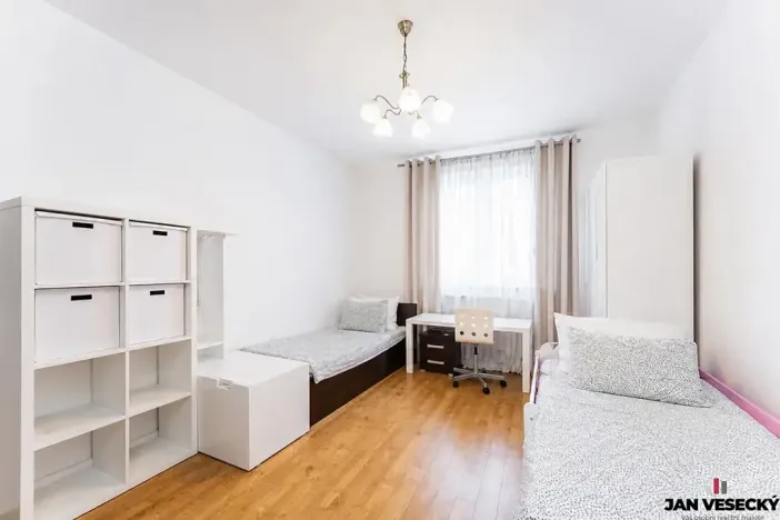 Prodej bytu 3+kk, Praha - Třeboradice, Špeciánova, 74 m2