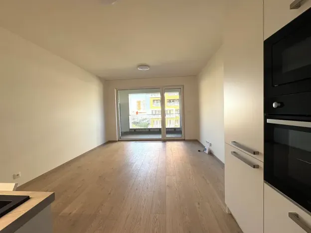 Pronájem bytu 1+kk, Praha - Vysočany, Poděbradská, 32 m2
