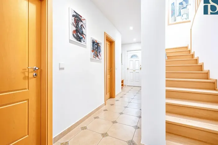 Prodej rodinného domu, Ondřejov, Pod Oborou, 276 m2
