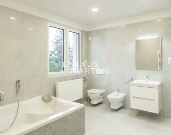 Pronájem vily, Praha, Ke smrčině, 260 m2