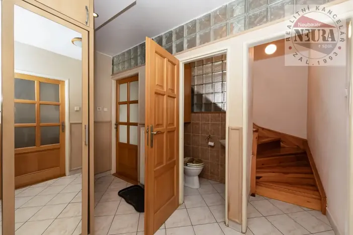 Prodej rodinného domu, Kojčice, 250 m2