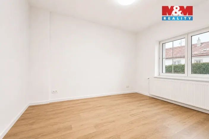 Prodej činžovního domu, Karlovy Vary - Tašovice, Česká, 200 m2