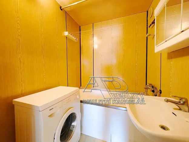 Prodej bytu 4+1, České Budějovice, Netolická, 85 m2