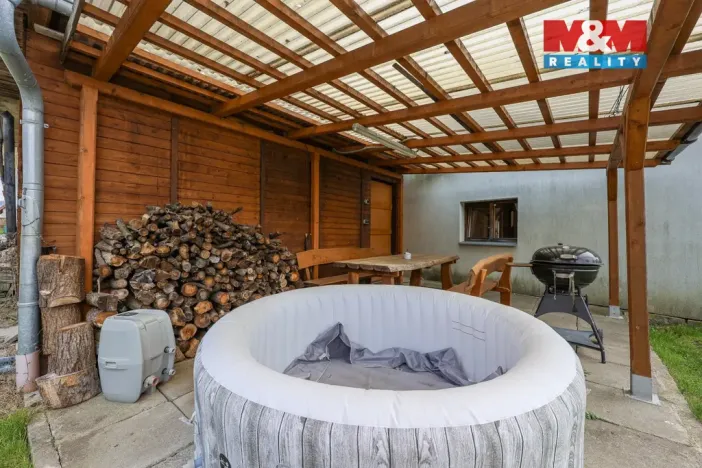 Prodej rodinného domu, Karolinka, 80 m2