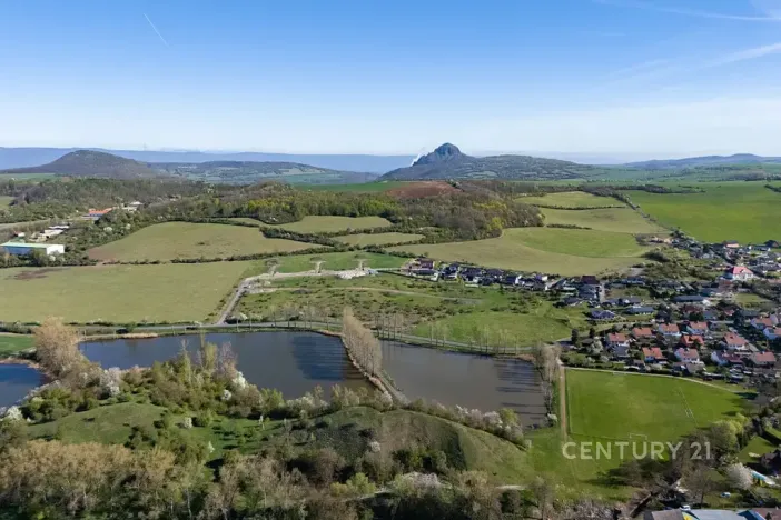 Prodej pozemku pro bydlení, Lužice, 1215 m2