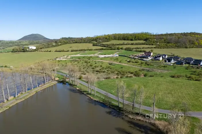 Prodej pozemku pro bydlení, Lužice, 1215 m2