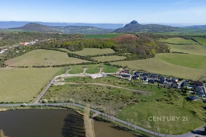 Prodej pozemku pro bydlení, Lužice, 1215 m2