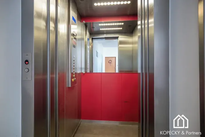 Prodej bytu 4+kk, Praha - Holešovice, U Pergamenky, 125 m2