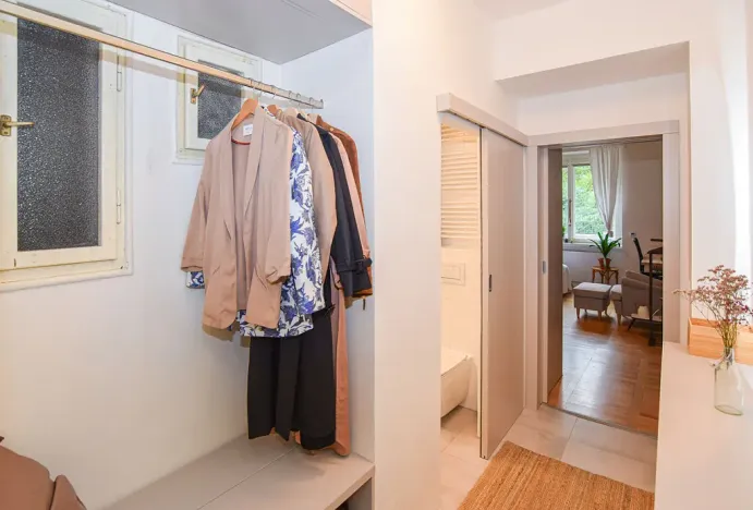 Pronájem bytu 1+kk, Praha - Vinohrady, Šrobárova, 28 m2