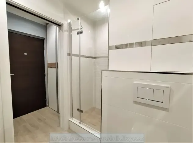 Pronájem bytu 1+kk, Tanvald, Sportovní, 37 m2