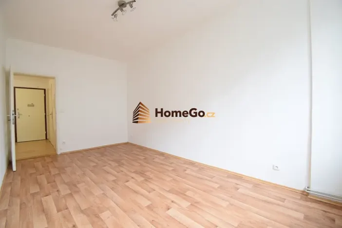 Pronájem bytu 2+1, Praha - Nusle, U gymnázia, 54 m2