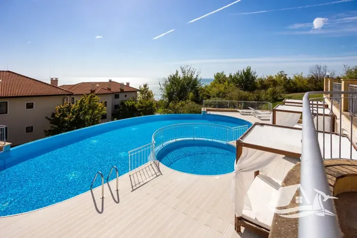 Prodej bytu 4+kk, Kavarna, Bulharsko, 188 m2