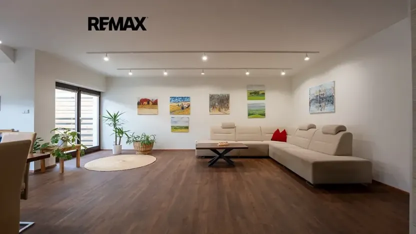 Prodej rodinného domu, Brno, Slatinka, 220 m2