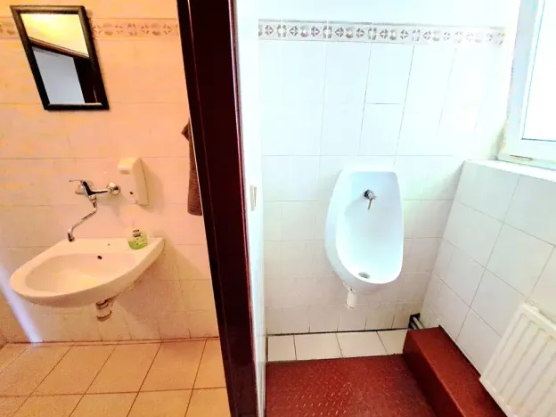 Prodej komerční nemovitosti, Hulín, Komenského, 400 m2