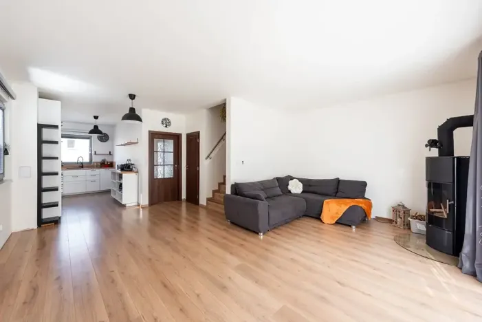 Prodej rodinného domu, Králův Dvůr, Tři Vršky, 113 m2