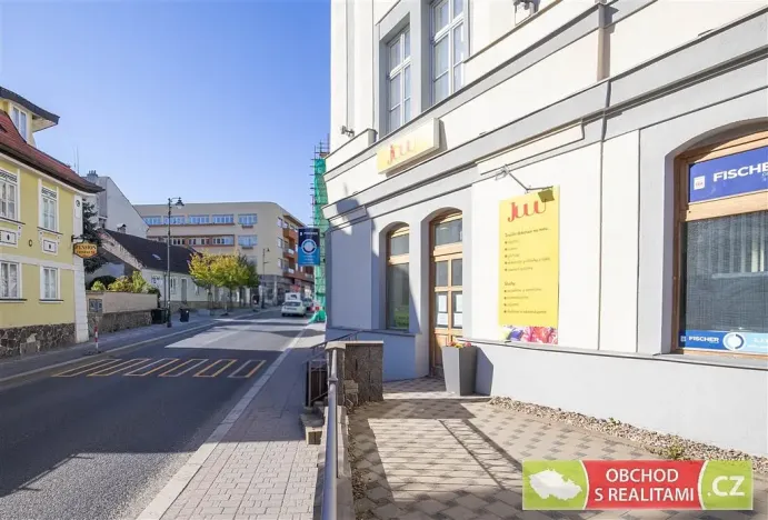 Pronájem obchodního prostoru, Říčany, 17. listopadu, 61 m2