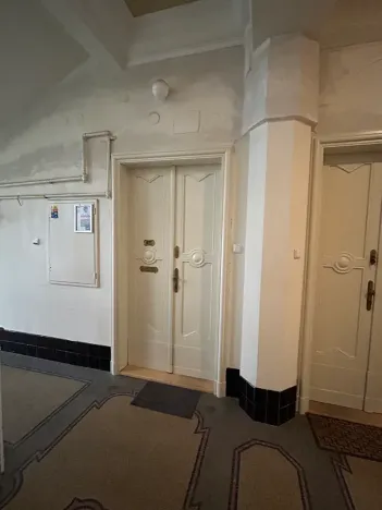Pronájem bytu 1+1, Praha - Nové Město, Růžová, 34 m2