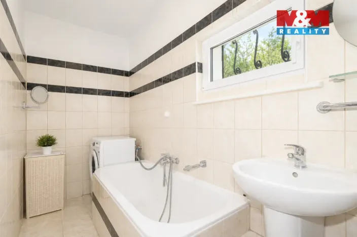 Prodej činžovního domu, Karlovy Vary - Doubí, Studentská, 260 m2