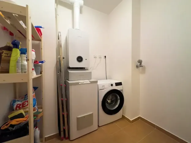 Pronájem bytu 3+kk, Praha - Libeň, Wichterlova, 84 m2