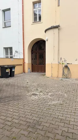 Prodej garáže, Praha - Karlín, Peckova, 16 m2