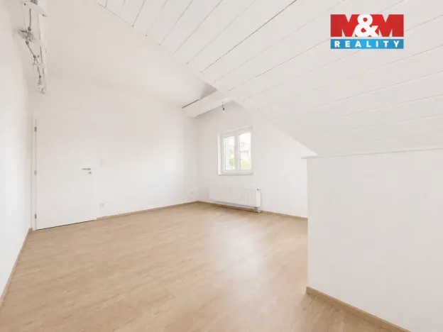 Pronájem bytu 3+kk, Praha - Běchovice, Na Korunce, 99 m2