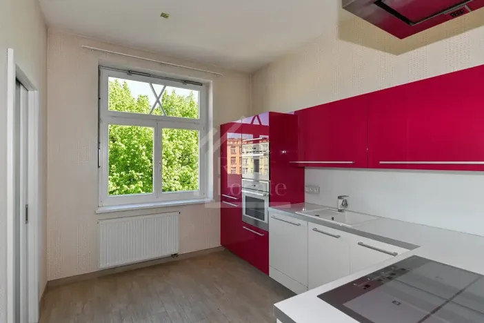 Pronájem bytu 3+1, Praha - Bubeneč, Charlese de Gaulla, 95 m2