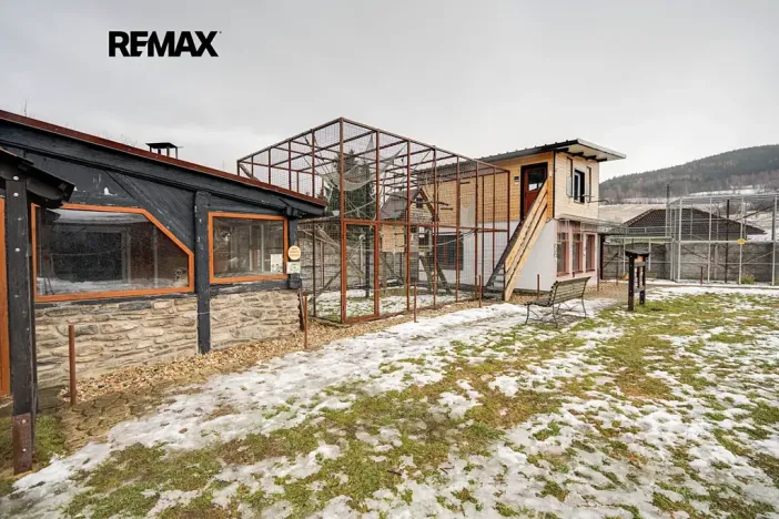 Prodej ubytování, Lipová-lázně, 703 m2