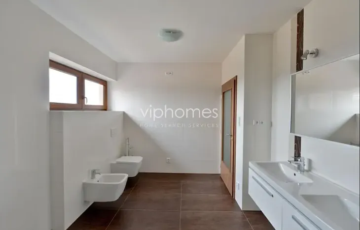 Pronájem vily, Horoměřice, Rabochova, 250 m2