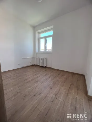 Pronájem bytu 2+kk, Brno, Štefánikova, 33 m2
