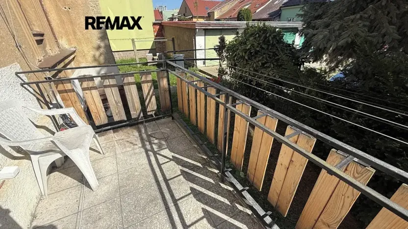 Prodej bytu 2+1, Břeclav, Denisova, 68 m2