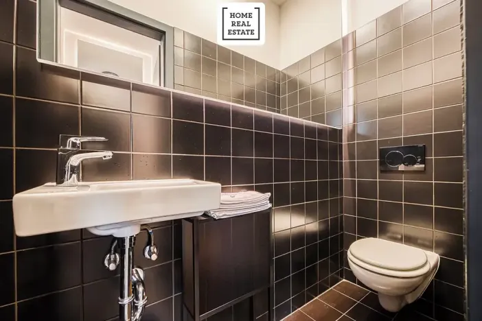 Prodej obchodního prostoru, Praha - Smíchov, Pod Barvířkou, 73 m2