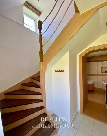 Pronájem rodinného domu, Planá, 90 m2
