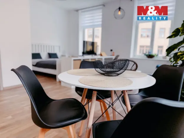 Pronájem bytu 1+kk, Jablonec nad Nisou, Máchova, 38 m2