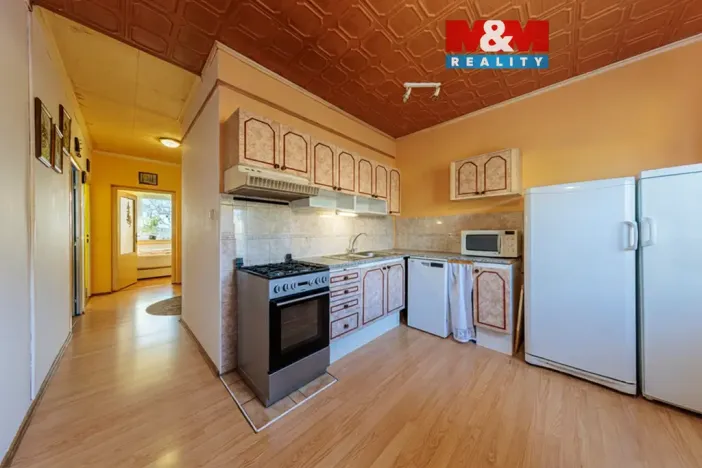 Prodej bytu 3+1, Rotava, Sídliště, 67 m2